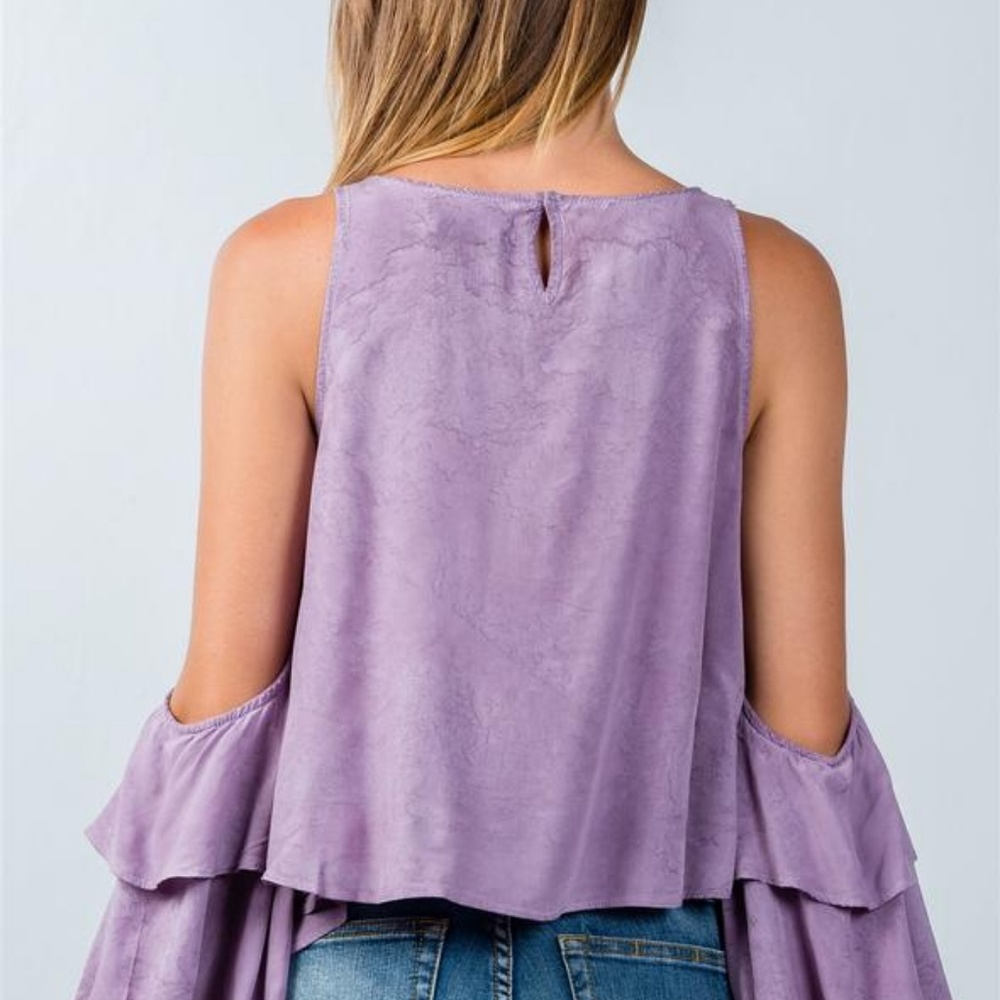 Open Shoulder Bat-wing Top with Ruffles - Picture 4 of 4